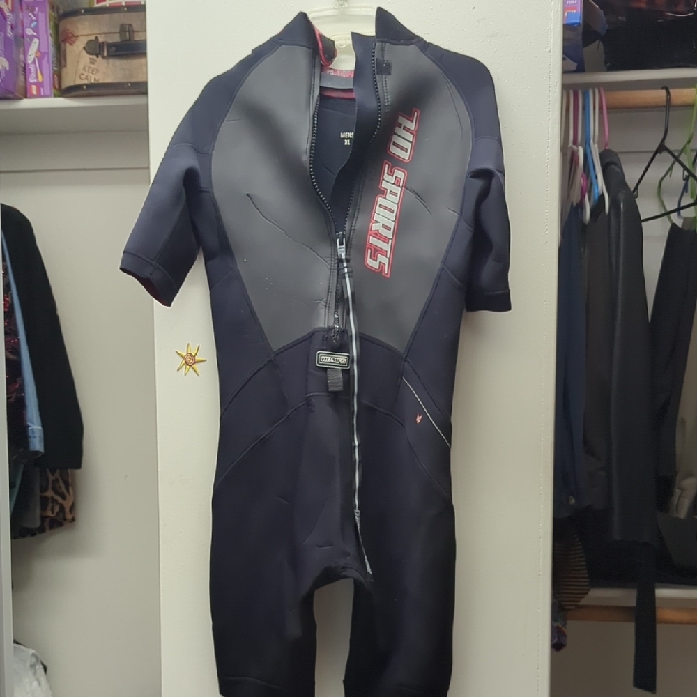 Men's Black Short Sleeve Wet suit with Front Zipper